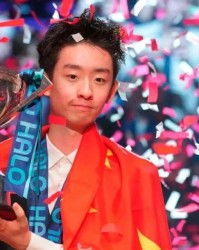 历史性登顶！吴宜泽加冕斯诺克世锦赛00后新王
