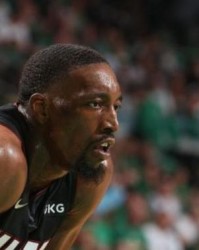 九游娱乐官网-撕烂球衣展现不甘 阿德巴约急需成长给巴特勒减负