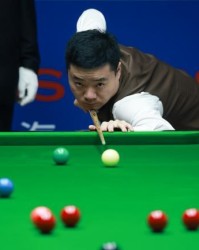 丁俊晖赛季首秀遭罗伯逊逆转 止步上海大师赛16强